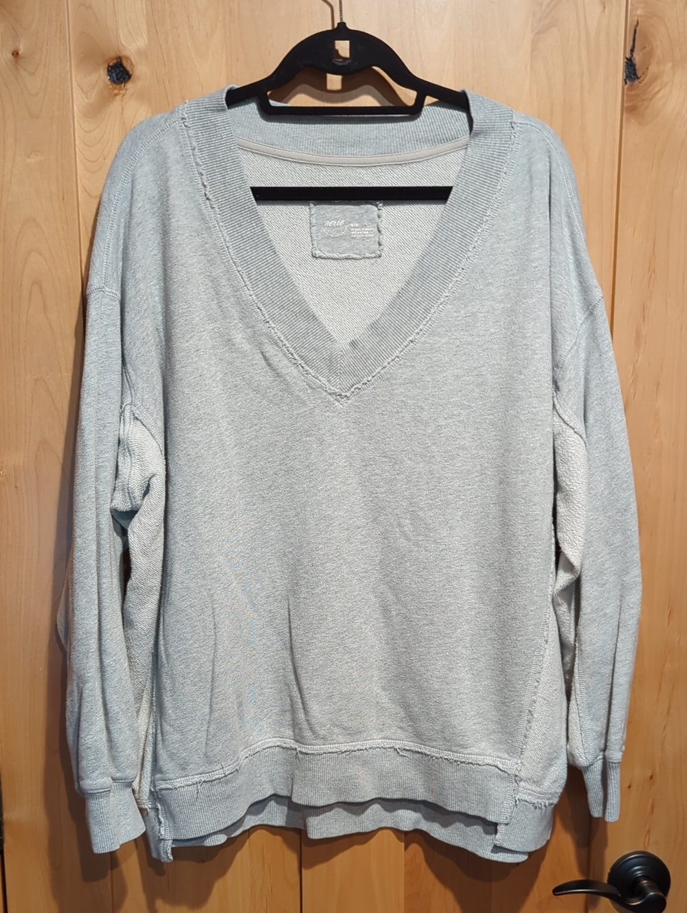 Aerie Vacay Everyday Distressed V-Neck Sweatshirt Light Gray Medium EUC